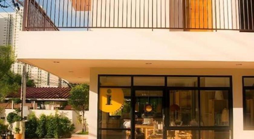 Yellow Moon Hotel Pattaya Buitenkant foto